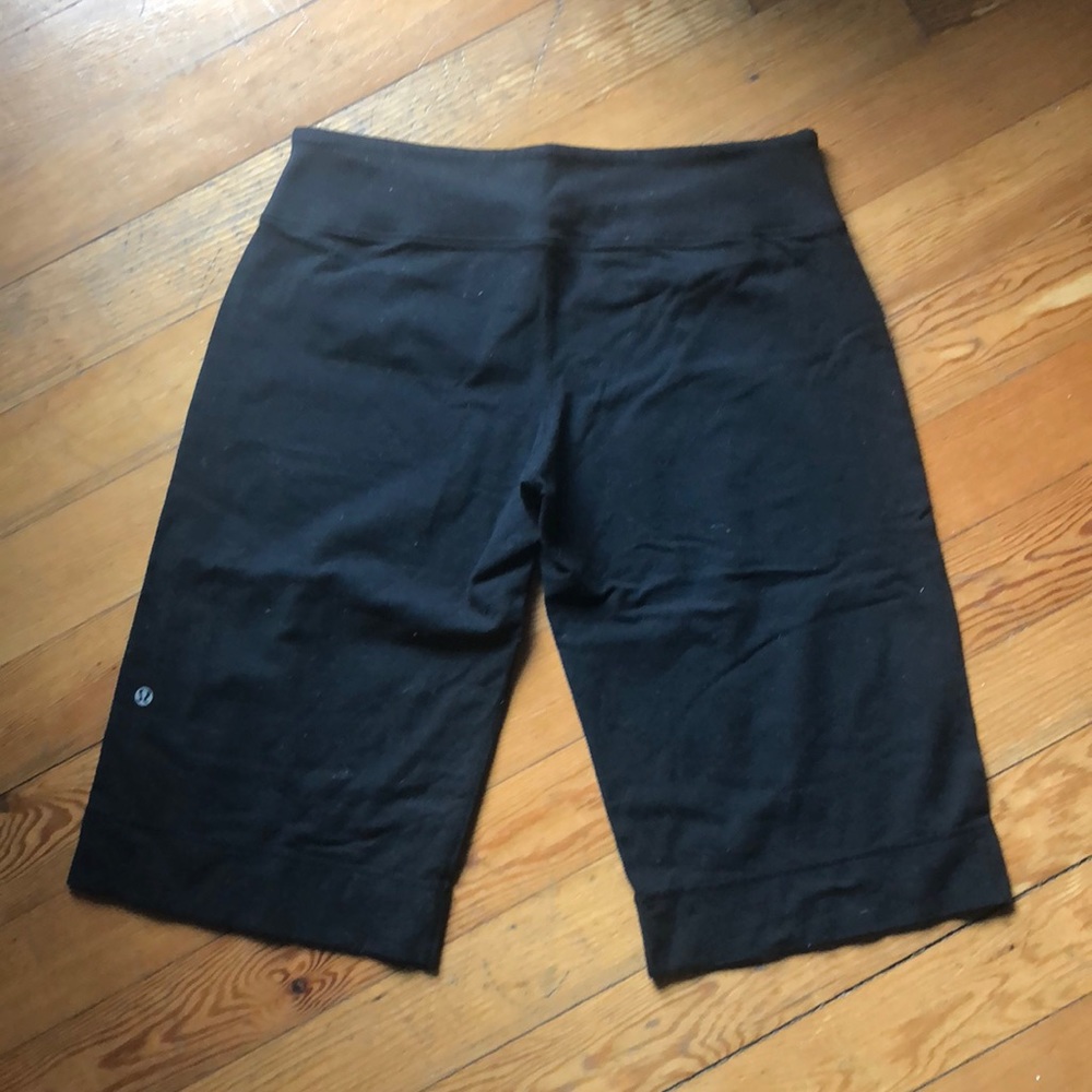 Lululemon wide leg capris